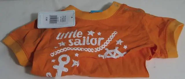 Foto do aviso oficial: 1) Julia Mini  2) Nicolas Mini T-shirt — risco: Químico