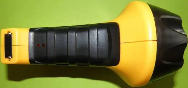 Photo de l’avis officiel: Gdlite Torche rechargeable — risque: Choc électrique & Incendie (0810/11)