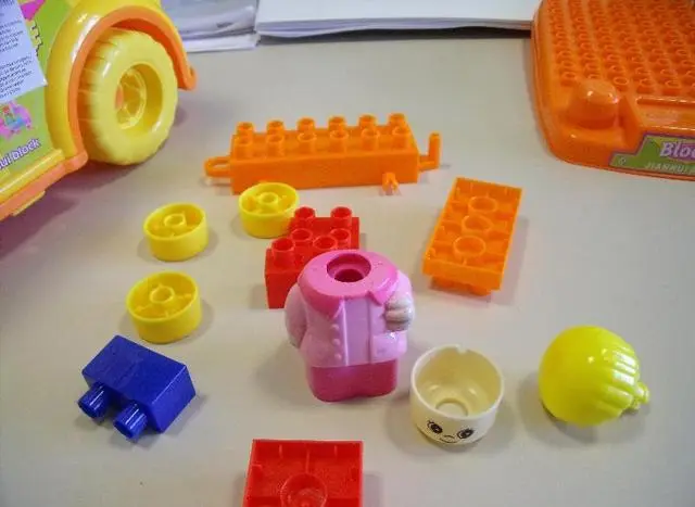 Photo from the official notice: Jianhui Block construction toy — choking risk