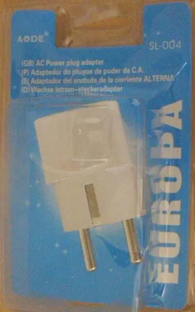 Foto aus der offiziellen Meldung: AODE - Europa Reiseadapter „AC Netzstecker Adapter“ &amp; #13; &amp; #13; — Risiko: Elektrischer Schlag