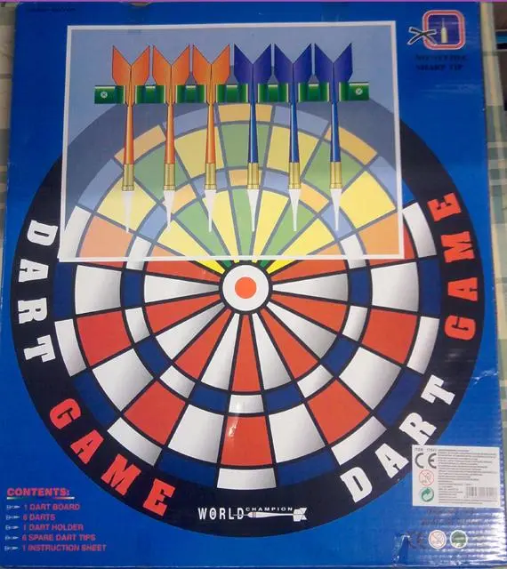 Photo from the official notice: Fantastiko dart game dartboard with six darts “dart game-amus — damage to sight & injuries risk