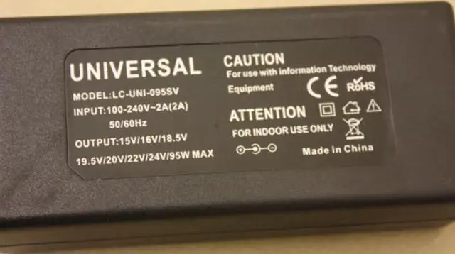 Foto do aviso oficial: Sumvision Adaptador de rede «Universal» — risco: Choque elétrico & Incêndio