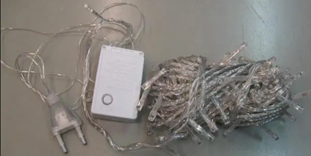 Photo from the official notice: Lighting chain "100L LED" — electric shock & fire risk