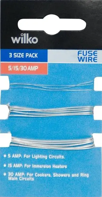 Foto aus der offiziellen Meldung: 1.        B &amp; Q, 2.        Wilkinson, 3.        Homebase, 4.        Masterplug Sicherungsdraht 5, 15 &amp; — Risiko: Verbrennungen & Feuer