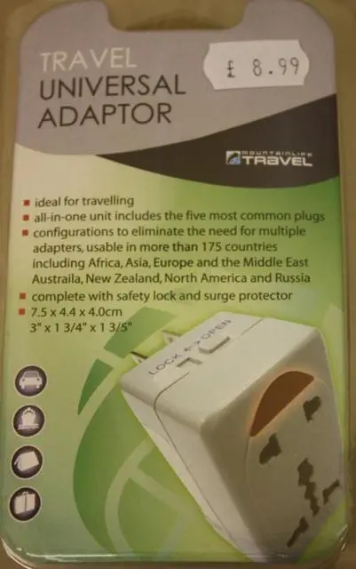 Foto uit de officiële melding: Mountainlife Travel Reisadapter „Reis Universele Adapter” &amp; # #13; — risico: Elektrische schok