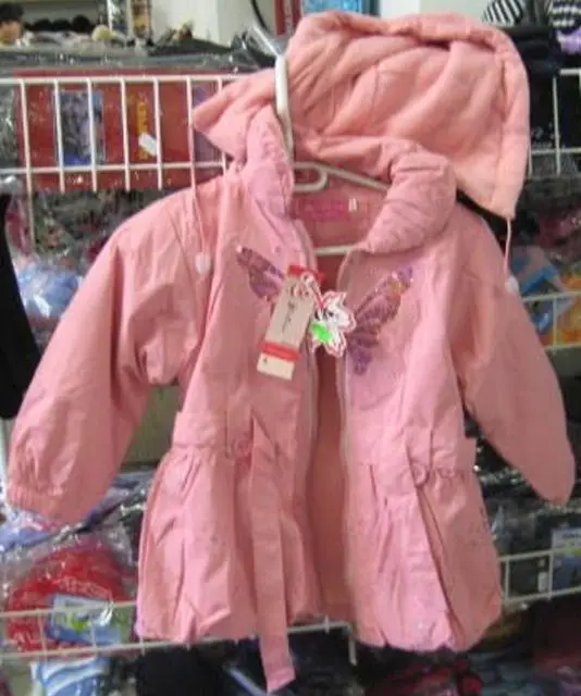 Photo de l’avis officiel: Yilisi Manteau des filles — risque: Blessures & Etranglement
