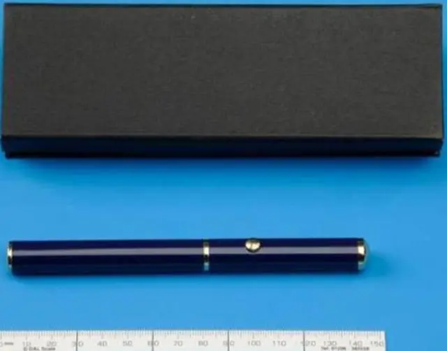 Foto aus der offiziellen Meldung: Sky or unbranded Laserpointer — Risiko: Sehschaden