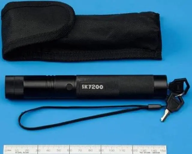 Foto aus der offiziellen Meldung: Sky or unbranded Laserpointer — Risiko: Sehschaden