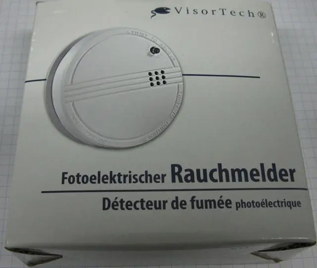 Photo from the official notice: Visortech smoke detector "détecteur de fumée photoélectrique — fire risk