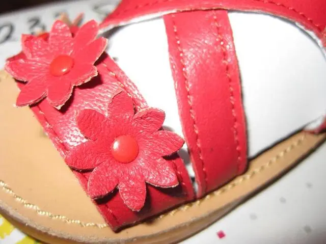 Foto do aviso oficial: Bubble Dobble Chiduan Sapatos femininos — risco: Engasgamento
