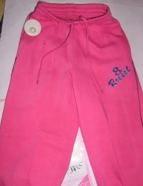 Photo from the official notice: Qifeng children’s outfit — strangulation risk