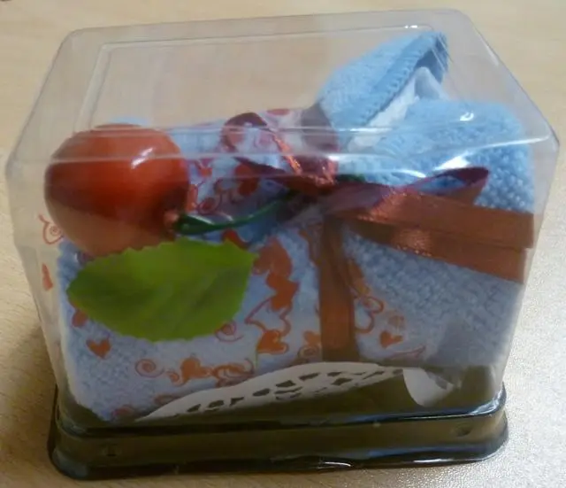 Foto aus der offiziellen Meldung: Sweet Love Handtücher mit Dekoration „Handtücher“ &amp; #13; &amp; #13; — Risiko: Ersticken