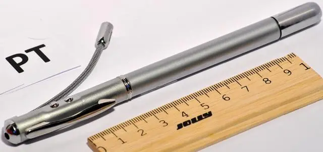 Foto aus der offiziellen Meldung: Laserpointer „5 in 1 &amp; Laser Pen“ — Risiko: Sehschaden