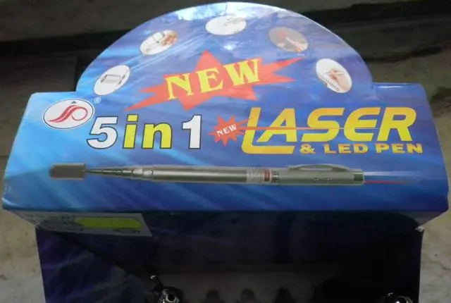 Foto aus der offiziellen Meldung: Laserpointer „5 in 1 &amp; Laser Pen“ — Risiko: Sehschaden