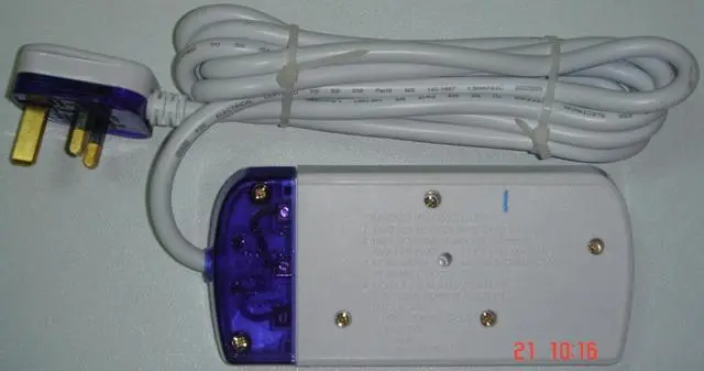 Foto del aviso oficial: Pse Conjunto de extensión de cable «Safety Socket» — riesgo: Choque eléctrico & Incendio (A12/0870/12)