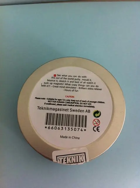 Photo de l’avis officiel: Putty magnétique «Space Putty» — risque: Étouffement & Blessures