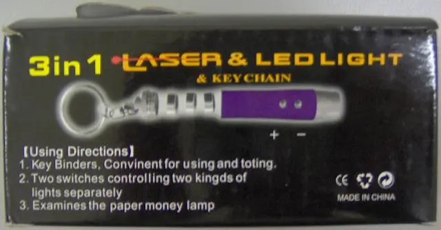 Foto aus der offiziellen Meldung: Kaliqi Laserpointer Schlüsselanhänger „3 in 1 Laser &amp; LED Licht“ — Risiko: Sehschaden