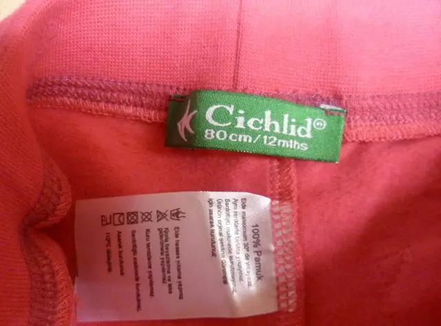 Foto do aviso oficial: Cichlid Calças para crianças — risco: Ferimentos