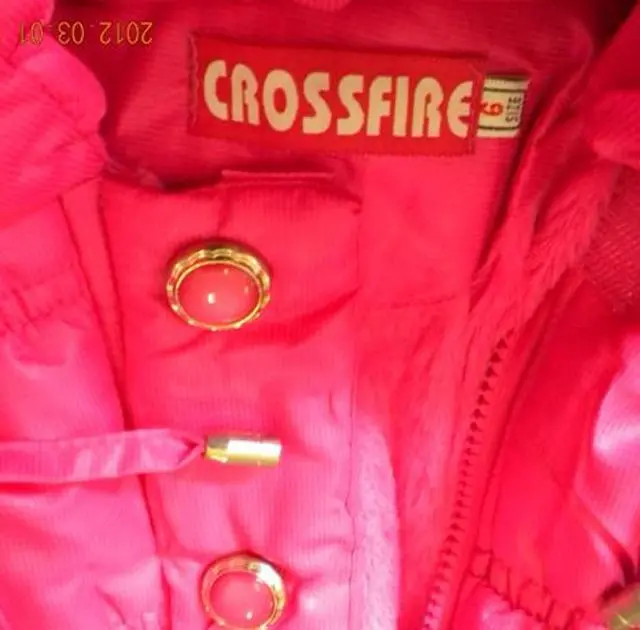 Foto do aviso oficial: CROSSFIRE Sobretudo da menina — risco: Estrangulamento