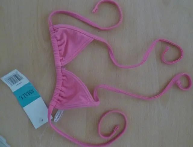 Photo de l’avis officiel: Jumbo Bikini de fille — risque: Blessures & Etranglement