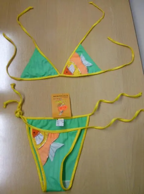 Photo de l’avis officiel: Duet Bikini des filles — risque: Blessures & Etranglement