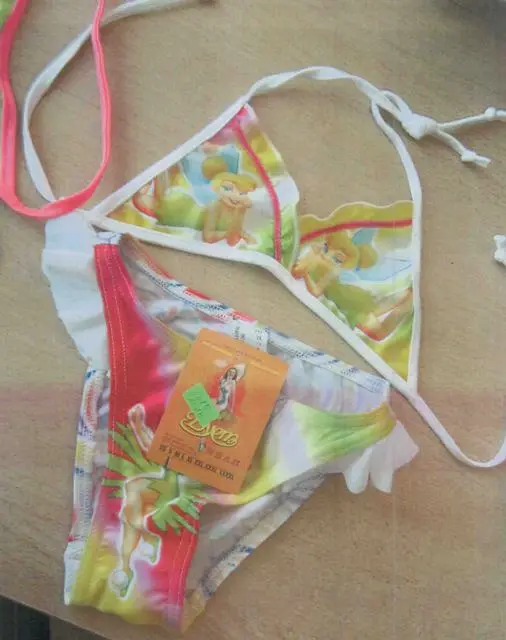 Foto do aviso oficial: Duet Biquíni da menina — risco: Estrangulamento