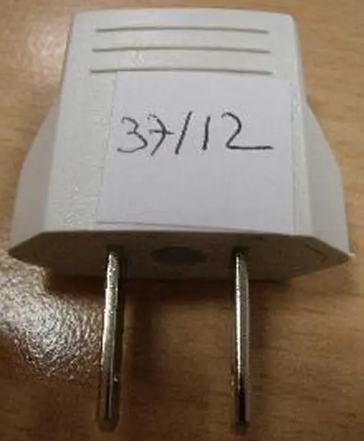 Foto do aviso oficial: SETRONIC Adaptadores de viagem — risco: Choque elétrico
