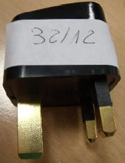 Foto do aviso oficial: SETRONIC Adaptadores de viagem — risco: Choque elétrico