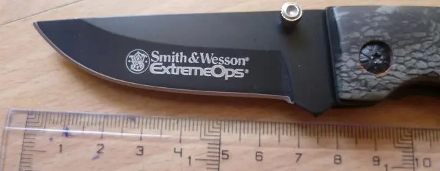 Foto del aviso oficial: Smith &amp; Wesson Extreme Ops Cuchillo de bolsillo plegable — riesgo: Lesiones