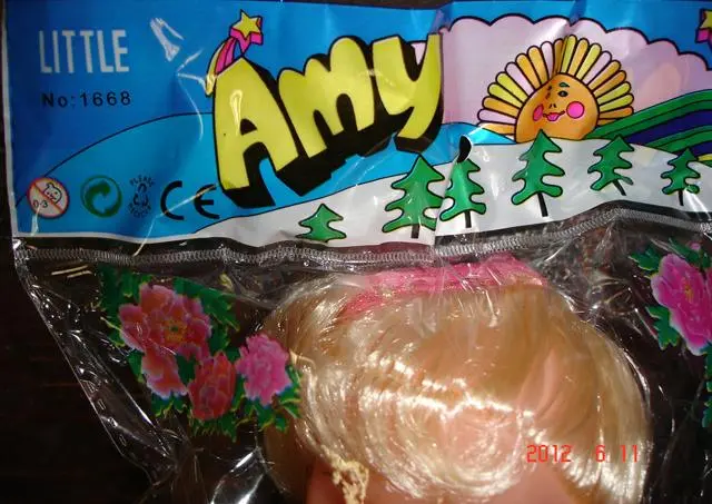 Foto do aviso oficial: LITTLE Amy Boneca de plástico — risco: Químico