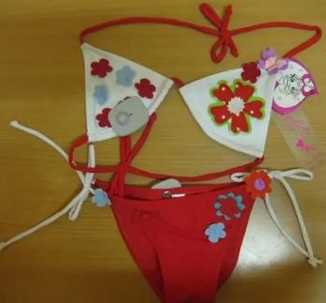 Photo de l’avis officiel: ROSSO KID'S Bikini de fille — risque: Blessures & Etranglement