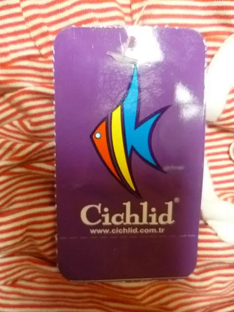 Foto do aviso oficial: Cichlid Macacão das raparigas — risco: Ferimentos