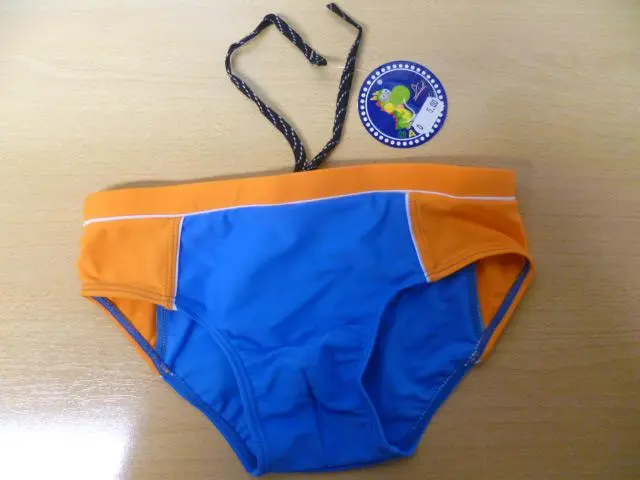Foto do aviso oficial: Naj Lang Traje de natação dos putos — risco: Ferimentos