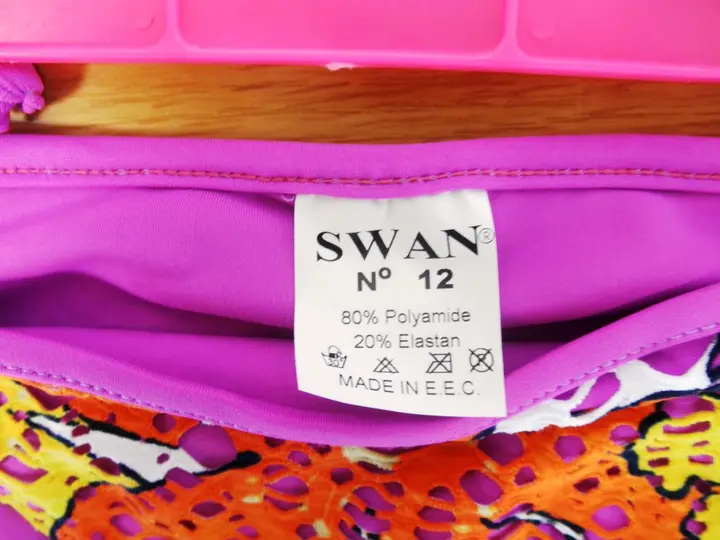 Photo de l’avis officiel: Swan Bikini des filles — risque: Blessures & Etranglement (A12/1315/12)