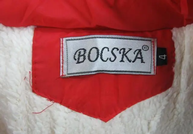 Foto do aviso oficial: Bocska Sobretudo das raparigas — risco: Ferimentos & Estrangulamento (A12/1457/12)
