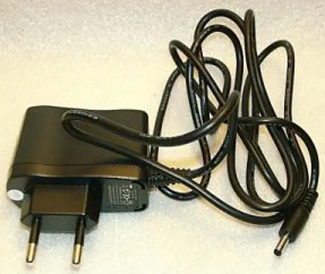 Photo from the official notice: Promaster LED Master rechargeable torch — electric shock risk