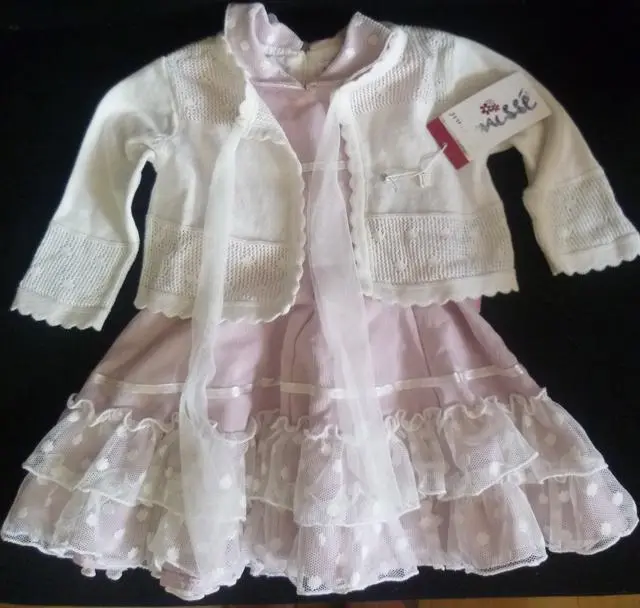 Photo de l’avis officiel: B-Mart Missé Ensemble de vêtements pour filles &amp; #13; — risque: Etranglement