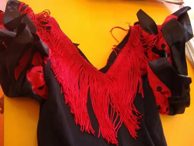 Foto do aviso oficial: Party Fiesta Flamenca Roupa de vestido extravagante — risco: Estrangulamento