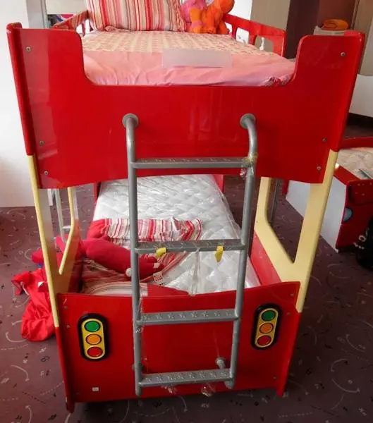 Foto do aviso oficial: Cabino City Bus Beliche para crianças — risco: Ferimentos