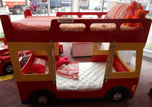 Foto dell’avviso ufficiale: Cabino Locomotief (locomotive) Letto a castello per bambini — rischio: Lesioni