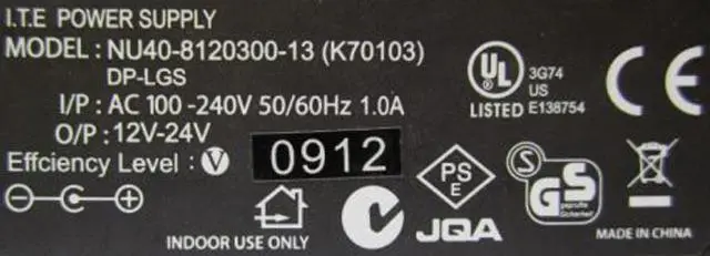 Foto uit de officiële melding: Fontastic Universal Charger for Notebooks Netadapter — risico: Elektrische schok