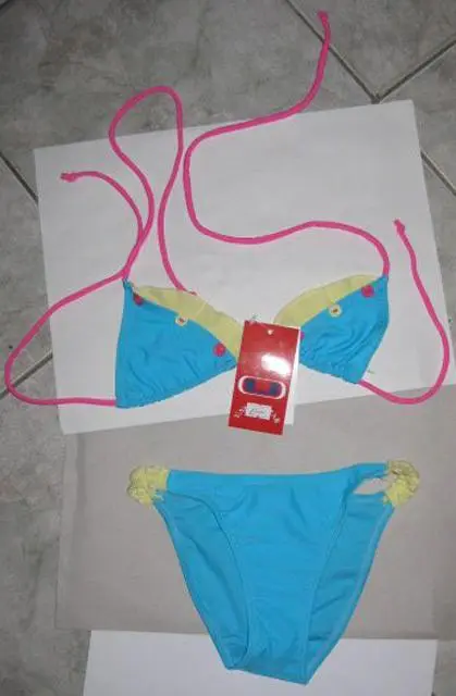 Photo de l’avis officiel: UNION-STAR Bikinis des filles — risque: Blessures & Etranglement