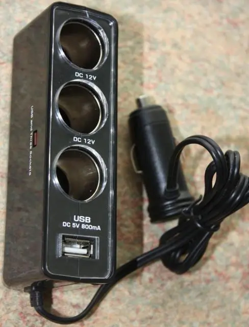Foto aus der offiziellen Meldung: PowerPlus Enterprises PDA Power USB 3 Sockets Stromlieferant — Risiko: Feuer & Verletzungen
