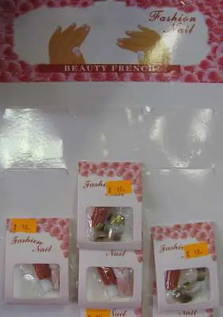 Foto dell’avviso ufficiale: 1. Design Nail, 2.Fashion Nail Unghie false &amp; #13; &amp; #13; — rischio: Rischio chimico