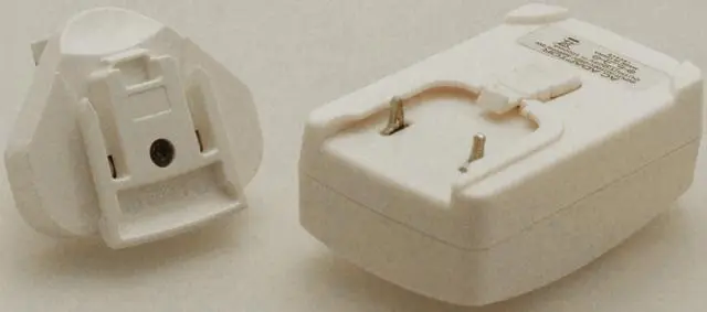 Foto aus der offiziellen Meldung: Venom Power Pack Home and Car Charger Netzadapter — Risiko: Elektrischer Schlag (A12/1713/12)