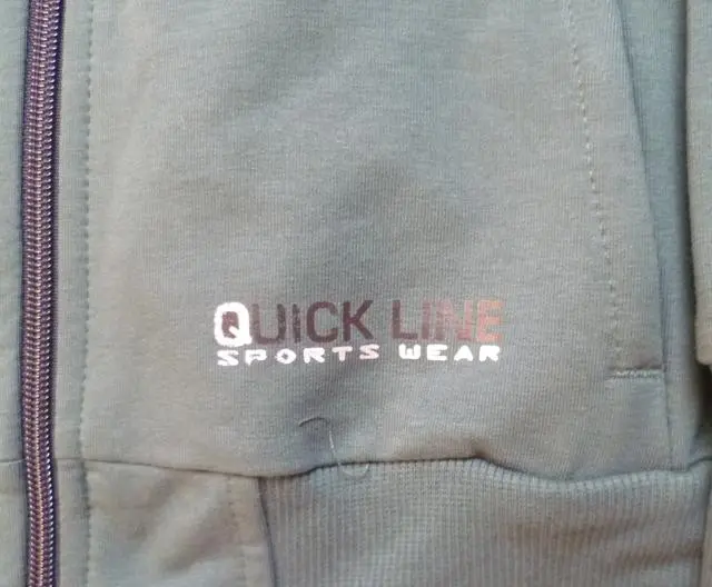 Foto uit de officiële melding: Quick line Kinderkleding set — risico: Verwonding & Verwurging