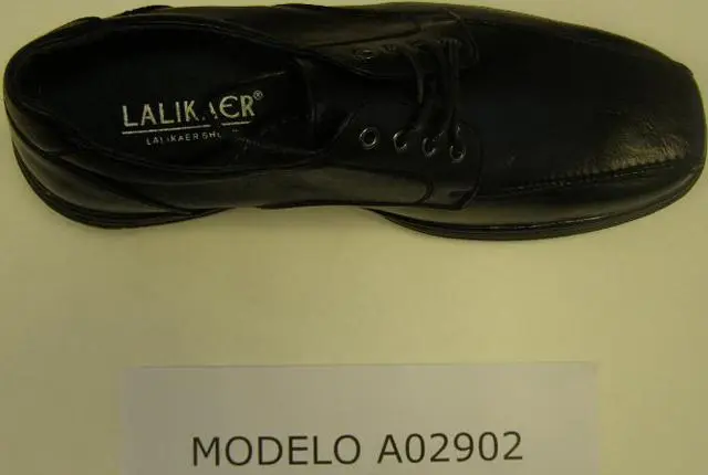 Photo from the official notice: LALIKAER men's shoes — chemical risk