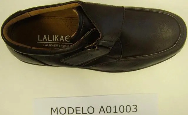 Photo from the official notice: LALIKAER men's shoes — chemical risk