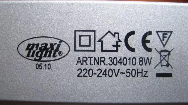 Foto do aviso oficial: Maxi Light Rota Lâmpada fluorescente — risco: Choque elétrico