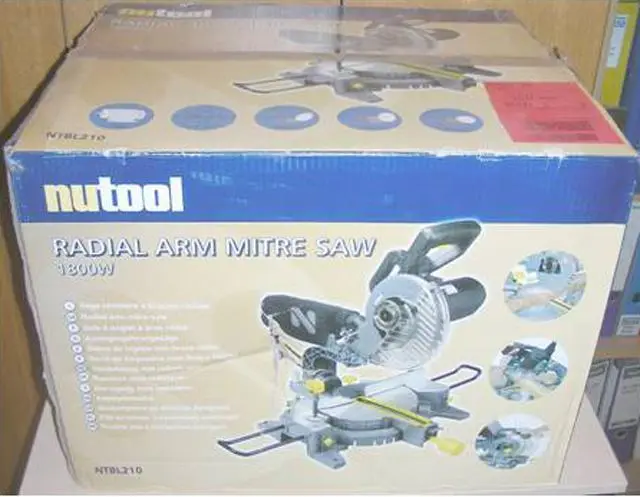 Photo de l’avis officiel: Nutool Radial Arm Mitre Saw 1800W Scie Mitre &amp; #13; — risque: Coupures